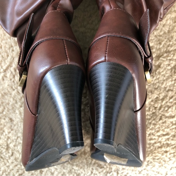 JOURNEE COLLECTION Buckle Detail Wedge Boots 7.5M - Picture 5 of 13